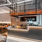 Joy Hongqiao Airport And Railway Hotel